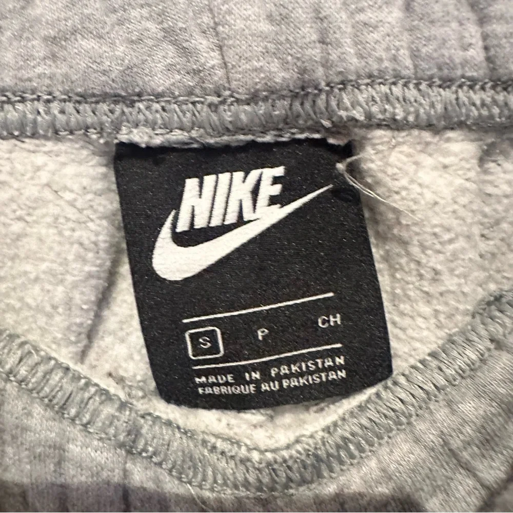 Nike Gray Fleece Sweatpants Joggers